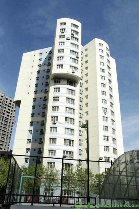南門國際城F1高層住宅樓（新疆建筑工程天山獎(jiǎng)、江蘇省省外“揚(yáng)子杯”）